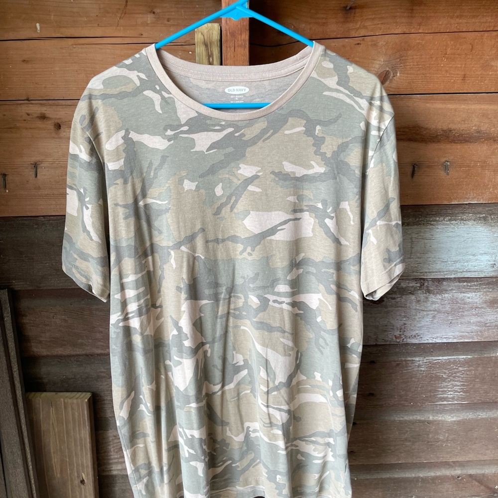Old Navy Green and Tan Short Sleeve Tee